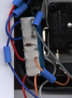 Relais mit Schliesser